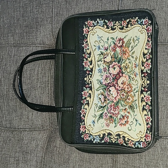 Source Unknown Other - Vintage Bible Cover With Handles Black Floral Print Embroidered Tapestry Zip‎